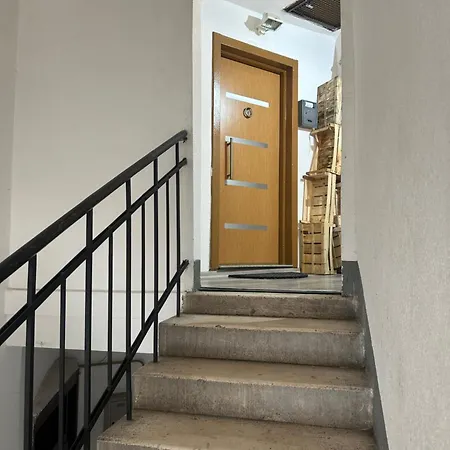 New Luxury In Center *